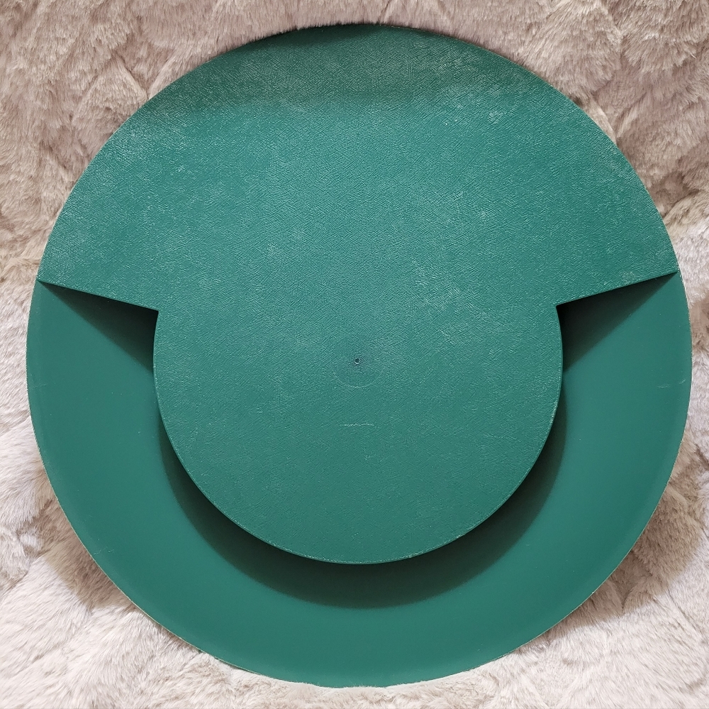 Tupperware Cheese/Cracker or Charcuterie Tray